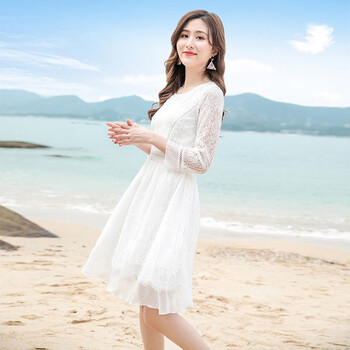 簡(jiǎn)約風(fēng)連衣裙拯救微胖女神