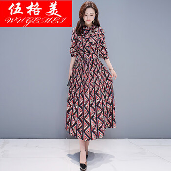 時(shí)尚小仙女，網(wǎng)紗連衣裙來(lái)助力