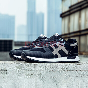 喬丹跑步鞋黑色/清澈灰2560325 