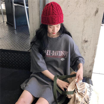 時尚印花連衣裙，打造優(yōu)雅女神范