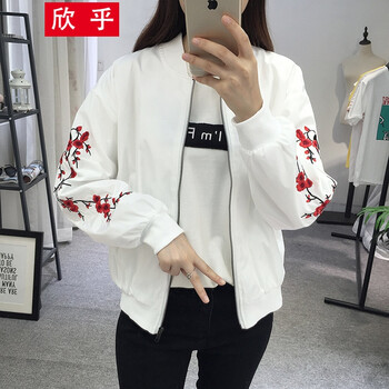 時(shí)尚寬松風(fēng)衣，微胖妹子的好選擇