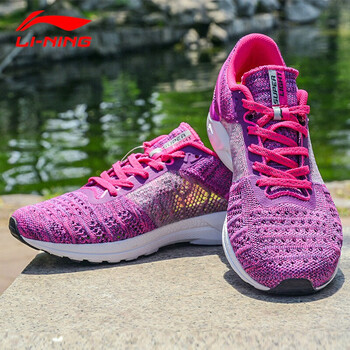 舒適系帶男鞋，跑出你的健康