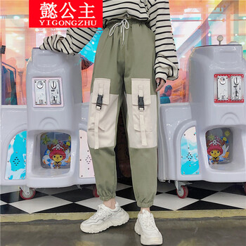 休閑減齡背帶褲，打造活力少女風(fēng)