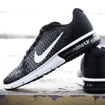 NIKE跑步鞋852461-005 42