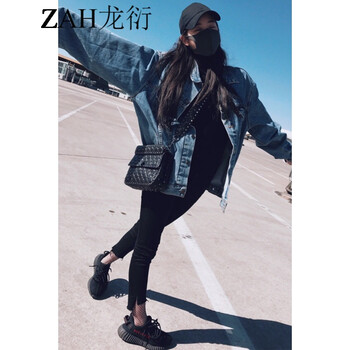 薄款牛仔褲，穿出你的長(zhǎng)腿型男