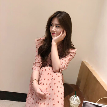 減齡小白裙，讓你變身女神范