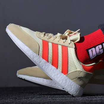 阿迪達(dá)斯（Adidas）跑步鞋D96604 