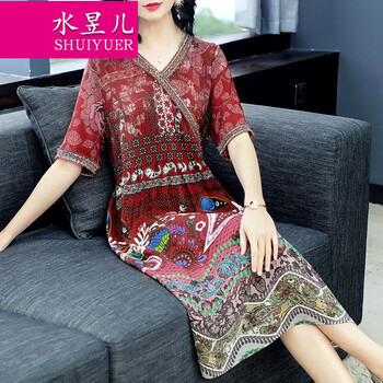 印花連衣裙，讓你變身優(yōu)雅女神