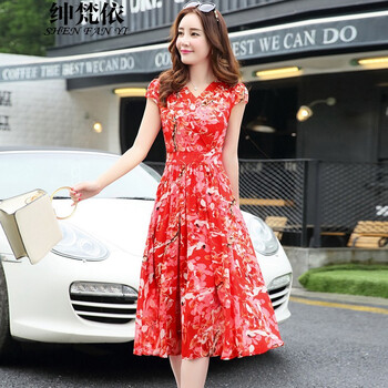 氣質(zhì)優(yōu)雅，喇叭袖連衣裙來(lái)拯救你