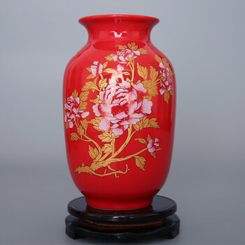 精美創(chuàng)意擺件，讓客廳更有韻味
