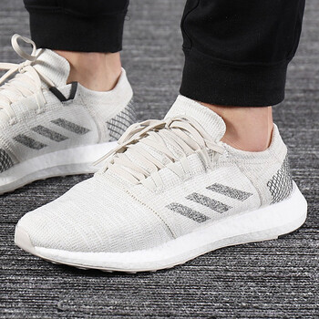 阿迪達斯（adidas）跑步鞋B37802 