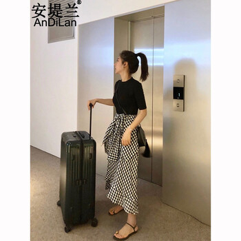 優(yōu)雅蕾絲裙，打造都市女神范