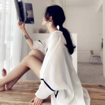 復(fù)古長袖外套，打造青春少女風(fēng)
