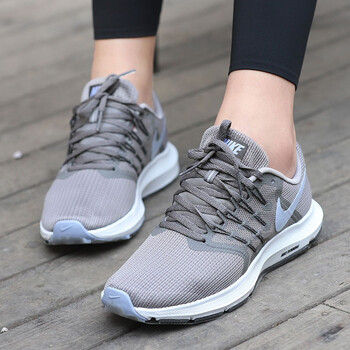 耐克（NIKE）跑步鞋909006-015 