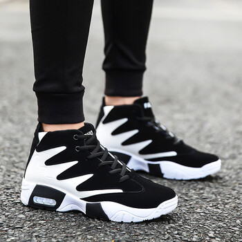 輕便系帶帆布鞋，讓你舒適又時(shí)尚