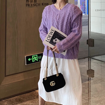 純色毛衣，微胖妹子的好幫手