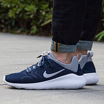 耐克（NIKE）跑步鞋833411-401藏青 41，42，43