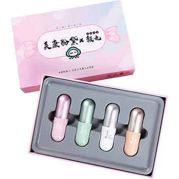 滋潤唇膏，讓你遠(yuǎn)離干燥肌