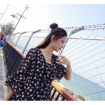時尚吊帶裙，穿出你的女神氣質(zhì)