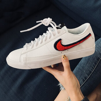耐克（NIKE）板鞋AV6964-100/白色紅鉤 