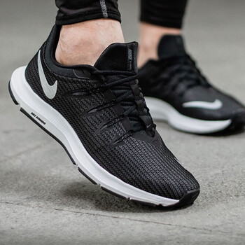 耐克（NIKE）跑步鞋AA7403-001/19夏季新款 熱賣款 