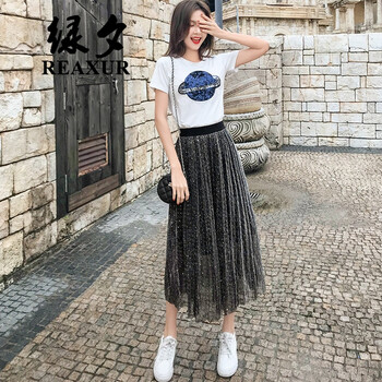 女神,小黑半身裙,女神,小黑半身裙,怎么樣