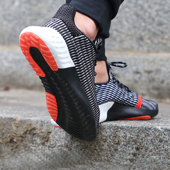阿迪達(dá)斯（Adidas）跑步鞋Tubular小椰子AQ1185耐磨減震 40