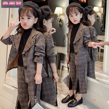 春季休閑西裝女