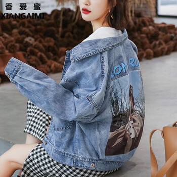 香愛蜜（XIANGAIMI） 翻領(lǐng) 長(zhǎng)袖 女 短外套 多口袋，立體裁剪
