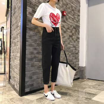 寬松牛仔喇叭褲，微胖妹子的福音