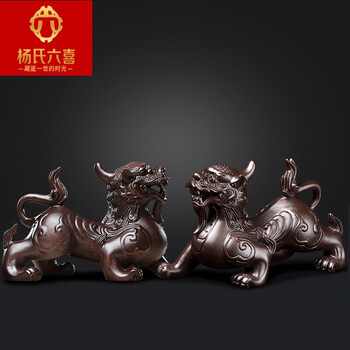 紅木雕刻的工藝品