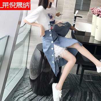 簡(jiǎn)約風(fēng)連衣裙，穿出氣質(zhì)女人味