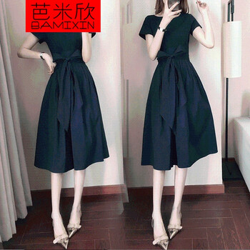優(yōu)雅蕾絲裙，讓你穿出氣質(zhì)小性感