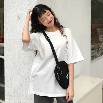 時尚條紋連衣裙，打造青春少女風