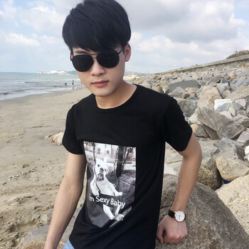 尊尚鳥（ZunshangniaO） 短袖 男士T恤 千秋狗黑T 