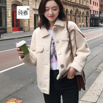 時尚字母連衣裙，穿出青春活力范