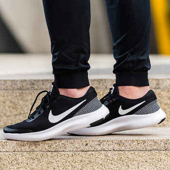 耐克(Nike)跑步鞋熱賣款/908985-001 