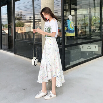 純色連衣裙，打造你的時尚小仙女