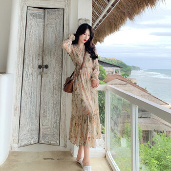 復(fù)古印花連衣裙，打造優(yōu)雅小仙女