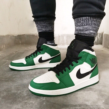 耐克（NIKE）籃球鞋白綠腳趾852542-301 