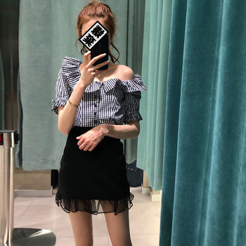 復(fù)古連衣裙，穿出優(yōu)雅小身材