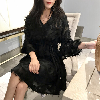 荷葉邊連衣裙，讓你的美出新高度