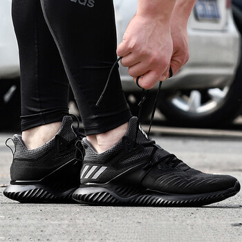 Adidas跑步鞋BB7568/熱賣款 