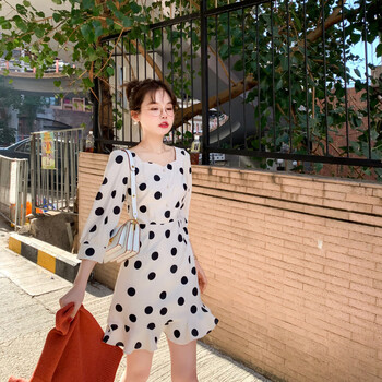 個(gè)性連衣裙讓你秒變氣質(zhì)小仙女