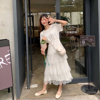 時(shí)尚短袖連衣裙，打造清新女神