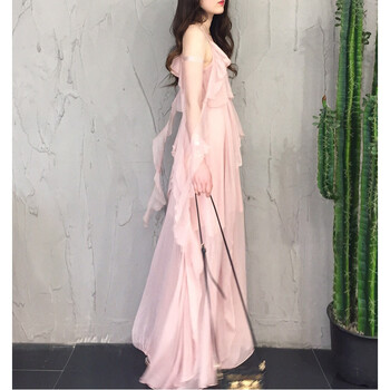 露肩連衣裙，微胖妹子的專(zhuān)屬利器