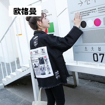 寬松簡約風牛仔褲，塑造優(yōu)雅型男