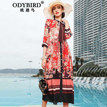 ODYBIRD 花色 釘珠，抽褶，褶皺，印花，立體裝飾 連衣裙