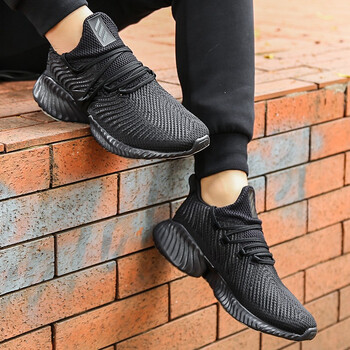阿迪達斯（Adidas）跑步鞋D97320 41