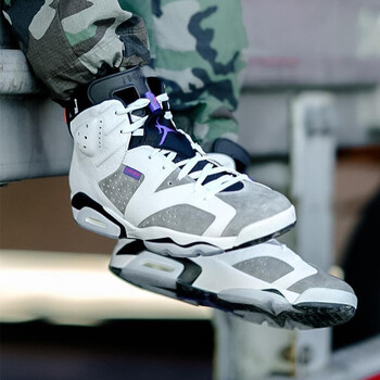 耐克（NIKE）籃球鞋CI3125-100（紫外線灰白4天發(fā)） 40